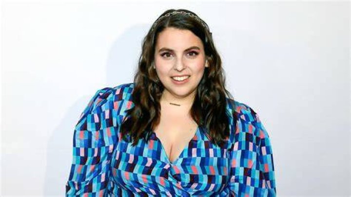 Beanie Feldstein Net Worth