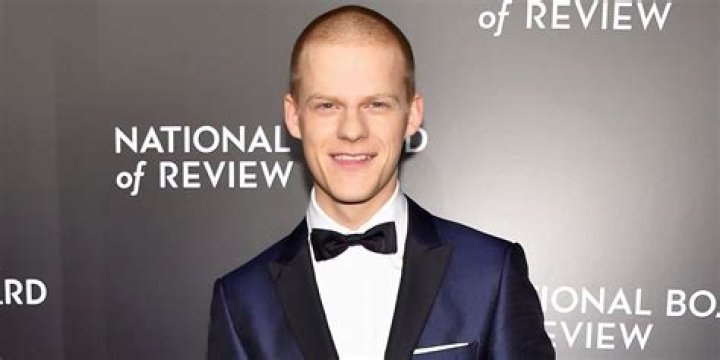 Lucas Hedges Net Worth