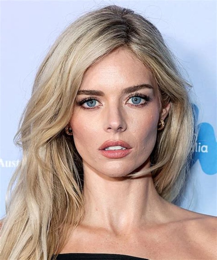 Samara Weaving Net Worth